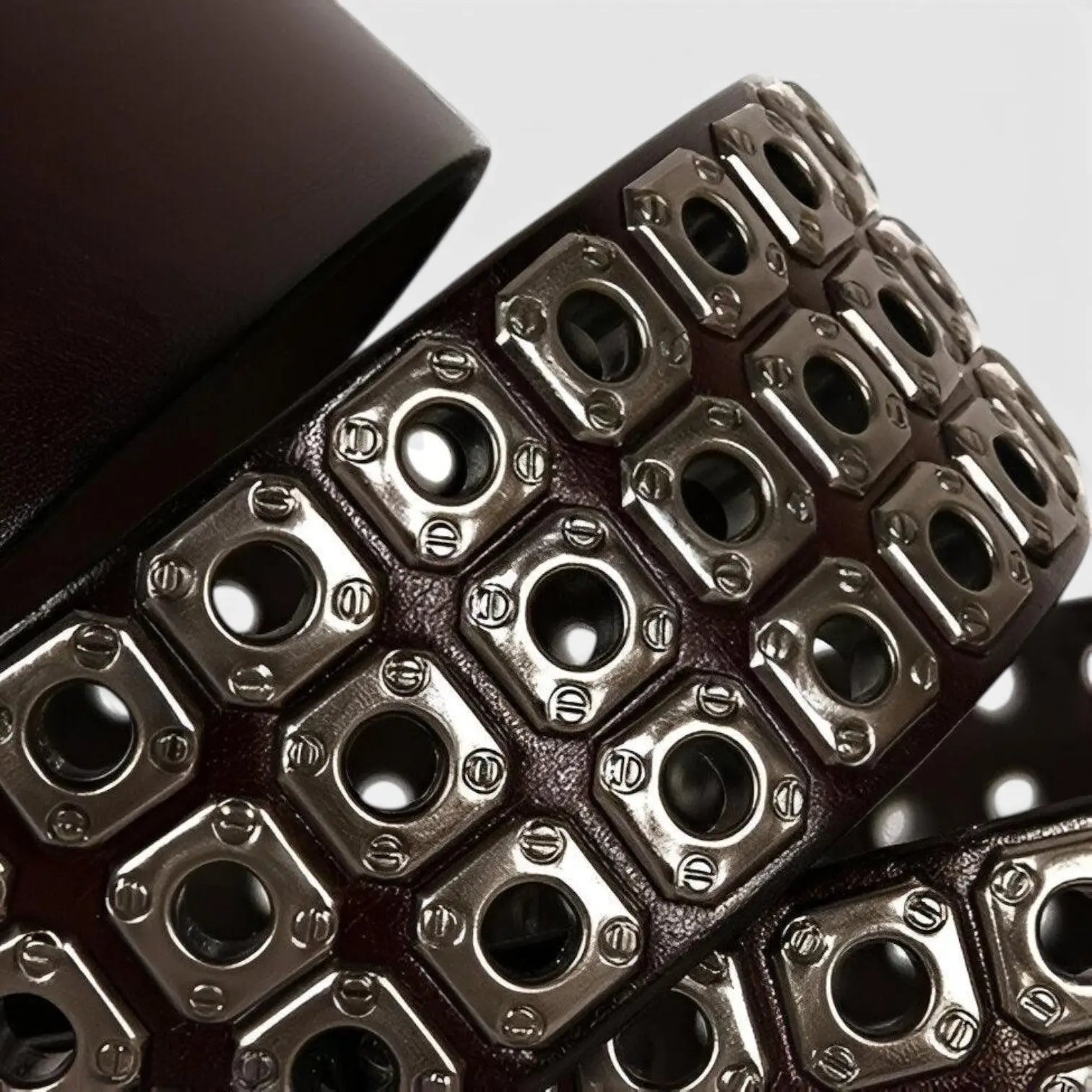 Ceinture Cloutée Cuir Rivets Boucle Triple Ardillon Mixte | Rivex La Maison de la Ceinture