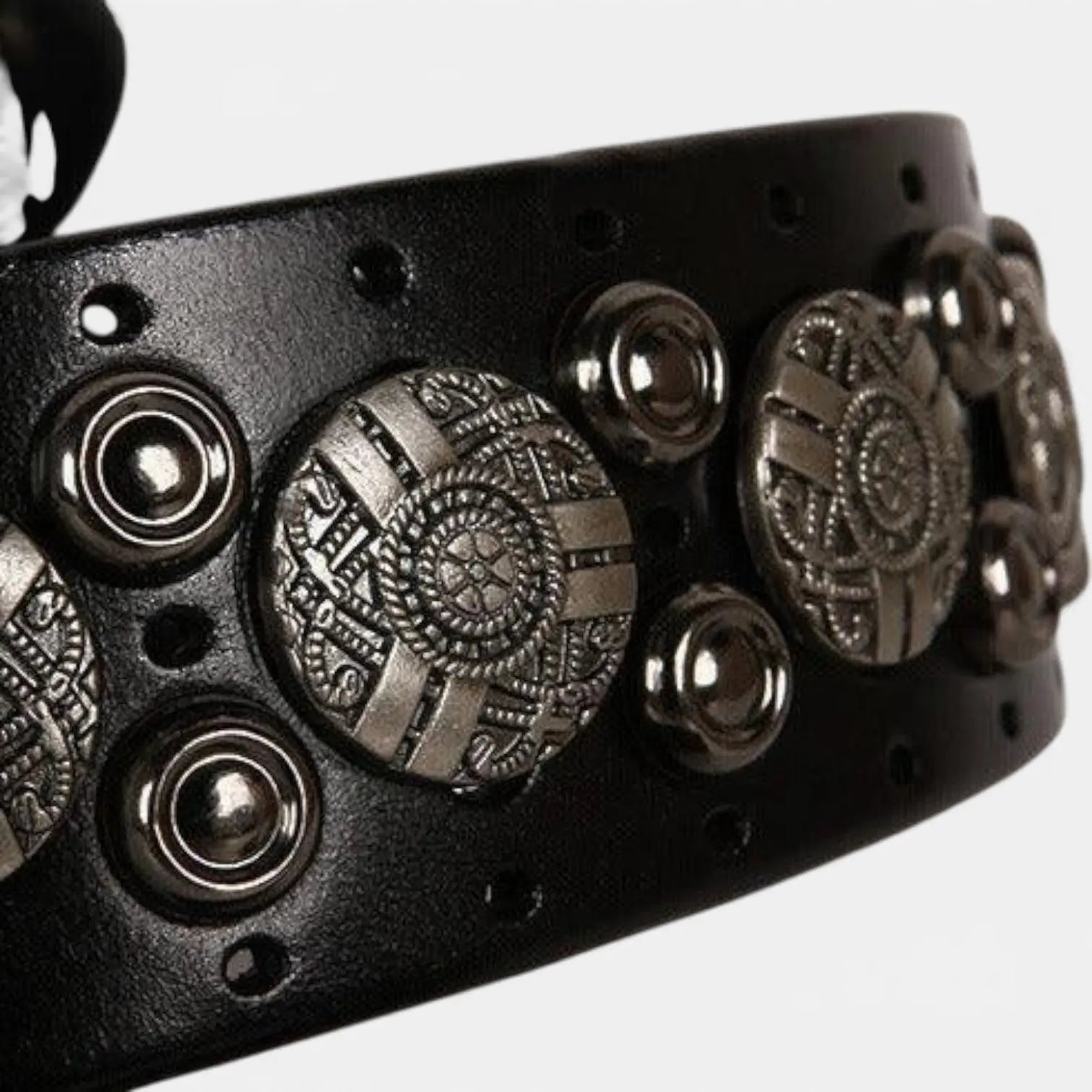 Ceinture Cloutée Cuir Homme Rivets Décorés Boucle Ardillon | Rikvox La Maison de la Ceinture