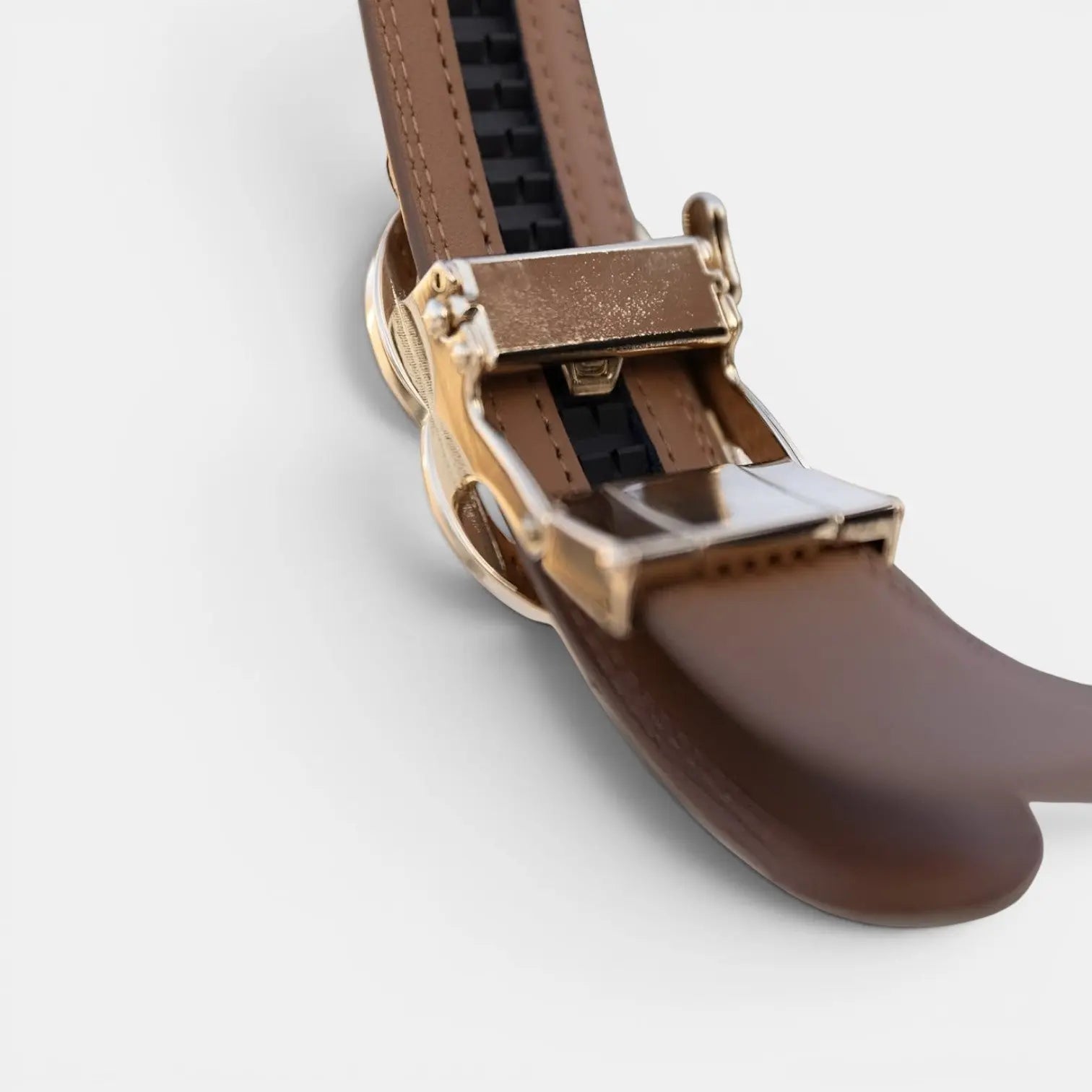 Ceinture Cuir Grainé Sans Trou Boucle Automatique Femme | Ornav La Maison de la Ceinture