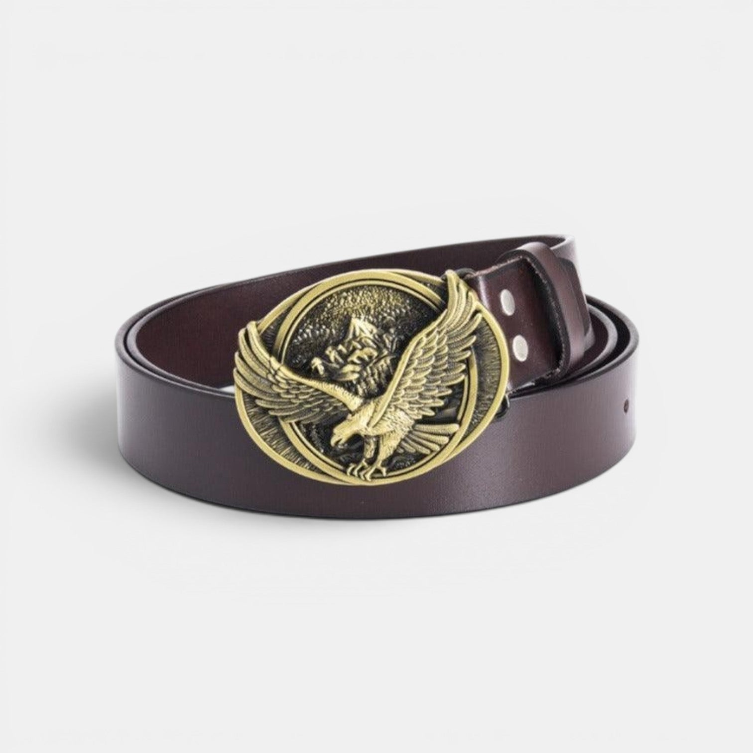 Ceinture en cuir café La Maison de la Ceinture avec une boucle western ovale en métal doré représentant un aigle